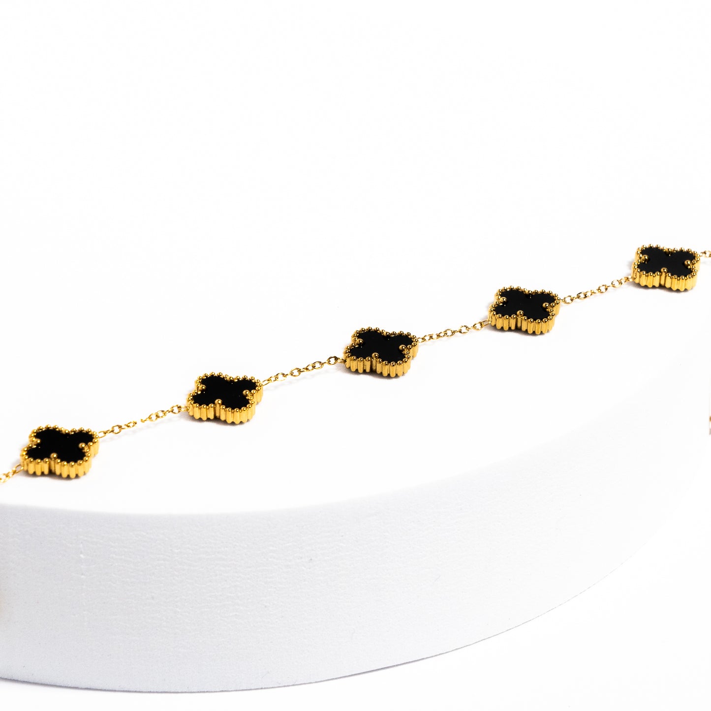 ГРИВНА LIORA – GOLD & BLACK