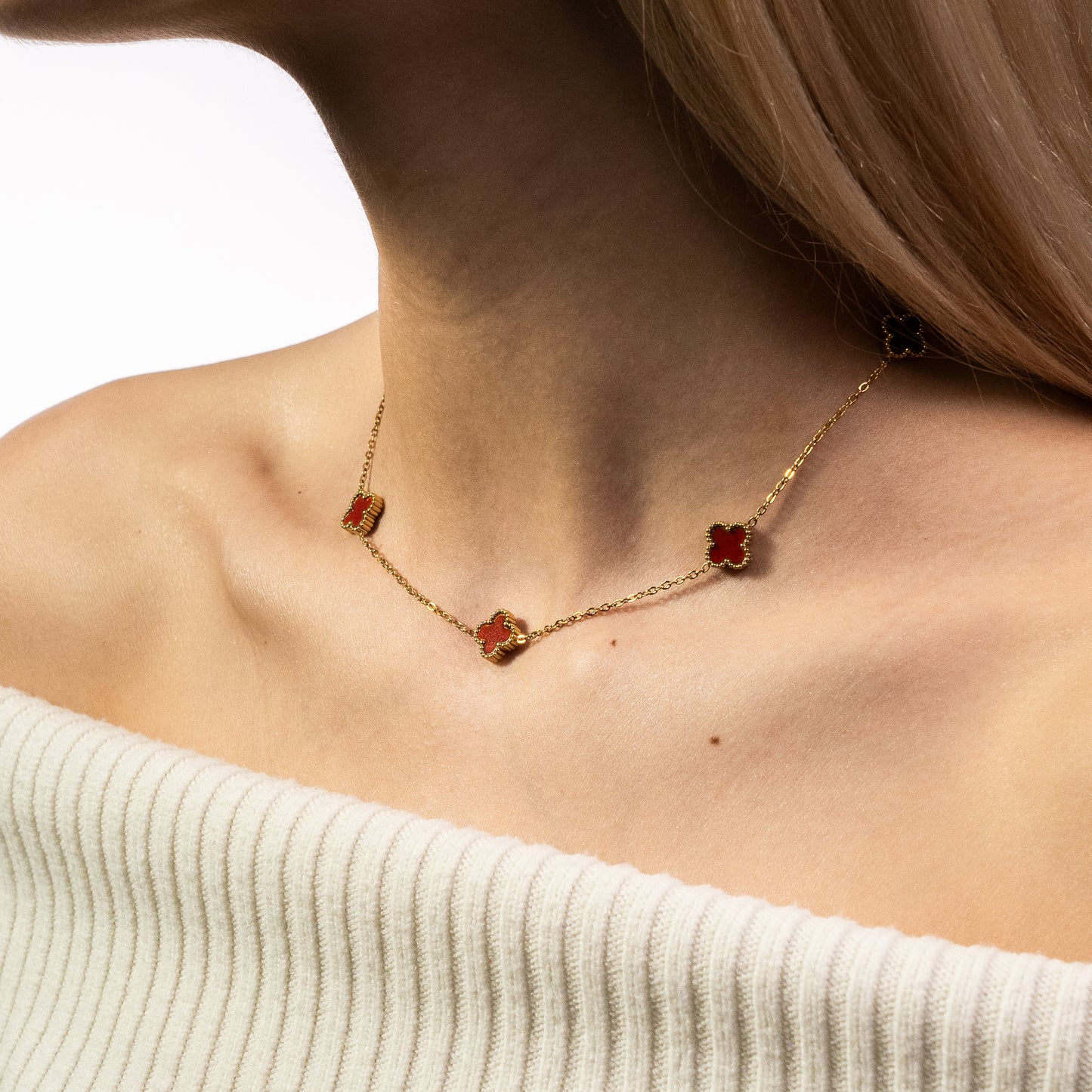 ГЕРДАН LIORA – GOLD & BURGUNDY