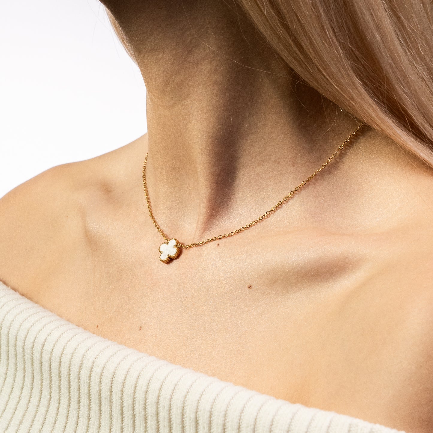 КОМПЛЕКТ LIORA – GOLD & WHITE